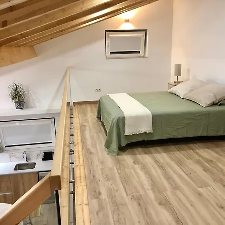 Zeca Holidays -atalaia Fall Mezanine Ideal Trabalhar Tatil Evi *