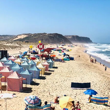 Zeca Holidays -atalaia Fall Mezanine Ideal Trabalhar Сasa de vacaciones *