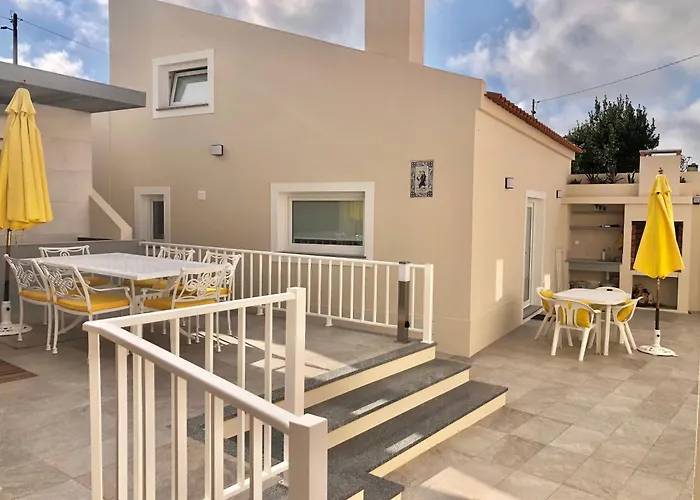 Tatil Evi Zeca Holidays -atalaia Fall Mezanine Ideal Trabalhar