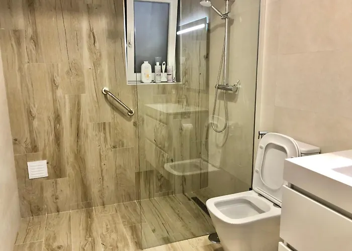 Zeca Holidays -atalaia Fall Mezanine Ideal Trabalhar Tatil Evi *