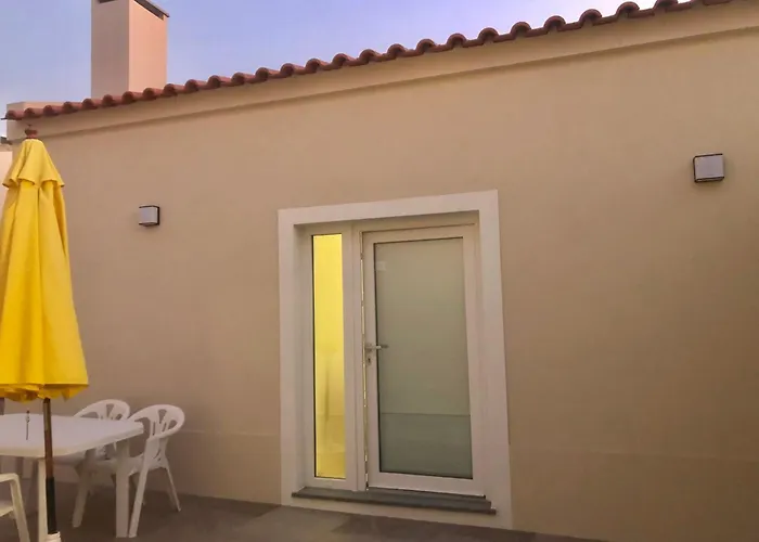 Zeca Holidays -atalaia Fall Mezanine Ideal Trabalhar בית נופש